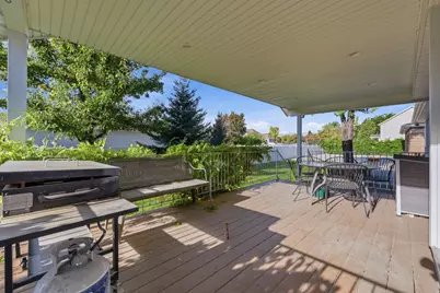 3215 W Cameron Court S, South Jordan, UT 84095 - Photo 37