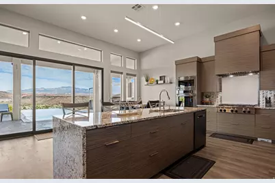 728 W Sir Monte Dr, Saint George, UT 84770 - Photo 15