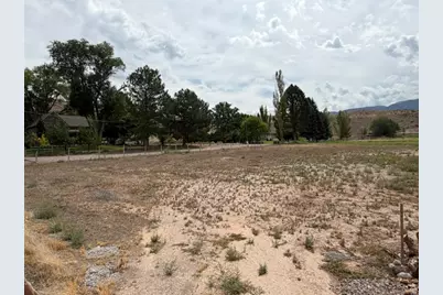 282 E Center St, Glenwood, UT 84730 - Photo 3