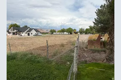 282 E Center St, Glenwood, UT 84730 - Photo 9