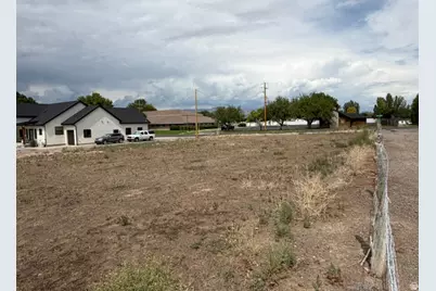 282 E Center St, Glenwood, UT 84730 - Photo 7