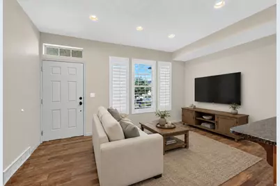 1316 S Mountain Crest Dr W, Woods Cross, UT 84087 - Photo 3