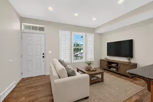 1316 S Mountain Crest Dr W, Woods Cross, UT 84087 - Photo 3