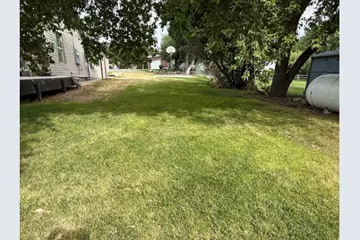 492 N 100 W, Malad City, ID 83252 - Photo 25