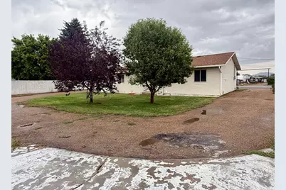 899 N 500 W, Vernal, UT 84078 - Photo 11