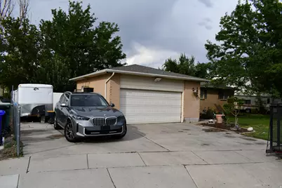 1872 W 7265 S, West Jordan, UT 84084 - Photo 3