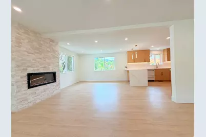 3332 E Fort Union Blvd, Cottonwood Heights, UT 84121 - Photo 5