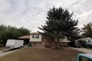 881 W 400 S, Vernal, UT 84078 - Photo 1