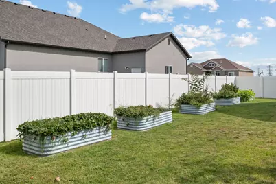 2752 W 725 N, Layton, UT 84041 - Photo 43