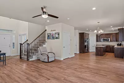 2752 W 725 N, Layton, UT 84041 - Photo 9