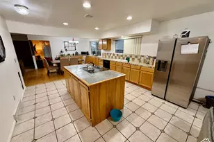 560 N Van Buren Ave, Ogden, UT 84404 - Photo 5