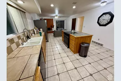 560 N Van Buren Ave, Ogden, UT 84404 - Photo 7