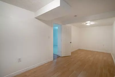2407 E Hunts End Dr, Sandy, UT 84092 - Photo 25