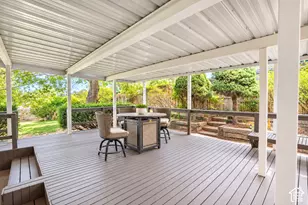 2407 E Hunts End Dr, Sandy, UT 84092 - Photo 43