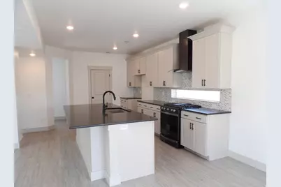 109 E Brushy St, Saratoga Springs, UT 84045 - Photo 3