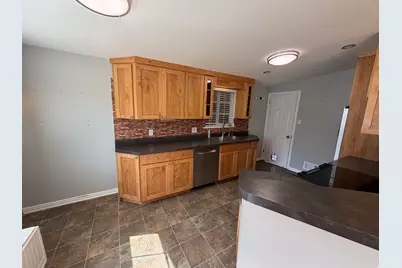 363 N 300 W, Bountiful, UT 84010 - Photo 7