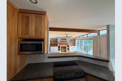 363 N 300 W, Bountiful, UT 84010 - Photo 9