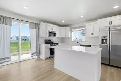 730 W 500 N, Smithfield, UT 84335 - Photo 11