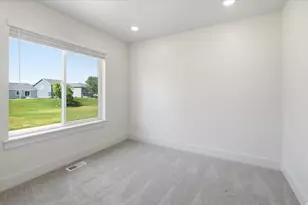 730 W 500 N, Smithfield, UT 84335 - Photo 15