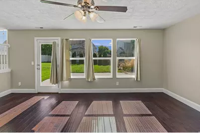 2250 N 900 W, Layton, UT 84041 - Photo 23