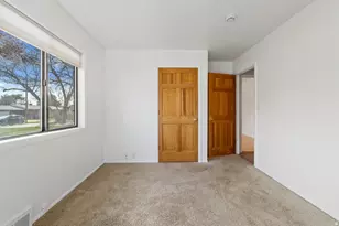 1889 E 4675 S, Holladay, UT 84117 - Photo 23