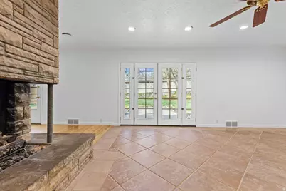 1889 E 4675 S, Holladay, UT 84117 - Photo 9