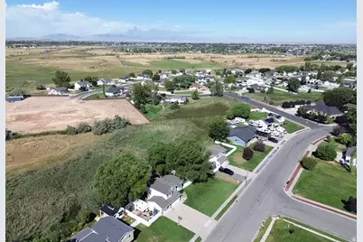 1569 N 2750 W, Plain City, UT 84404 - Photo 41