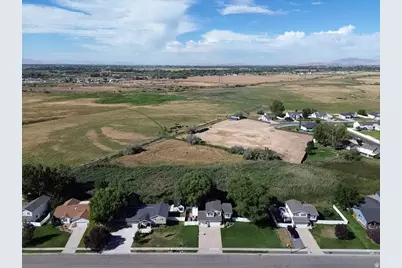 1569 N 2750 W, Plain City, UT 84404 - Photo 39