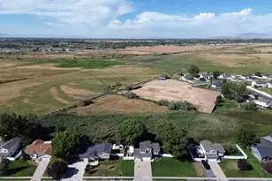 1569 N 2750 W, Plain City, UT 84404 - Photo 39