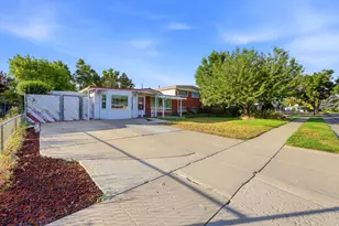 1487 W Mango Rd, Taylorsville, UT 84123 - Photo 3