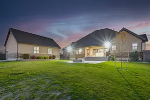 9031 N Cassie Dr E, Eagle Mountain, UT 84005 - Photo 49