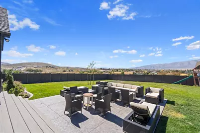 9031 N Cassie Dr E, Eagle Mountain, UT 84005 - Photo 35