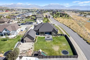 9031 N Cassie Dr E, Eagle Mountain, UT 84005 - Photo 39