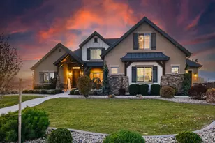 9031 N Cassie Dr E, Eagle Mountain, UT 84005 - Photo 41