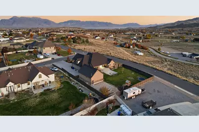 9031 N Cassie Dr E, Eagle Mountain, UT 84005 - Photo 51