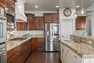 9031 N Cassie Dr E, Eagle Mountain, UT 84005 - Photo 13