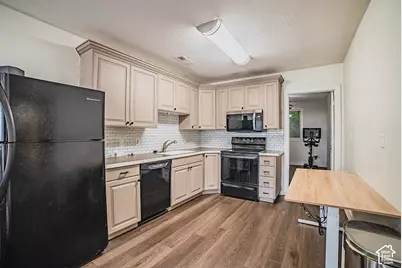 1555 S 850 E, Orem, UT 84097 - Photo 21