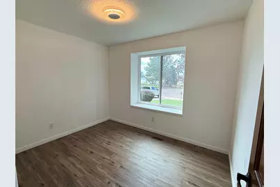 162 W 1980 S, Clearfield, UT 84015 - Photo 15