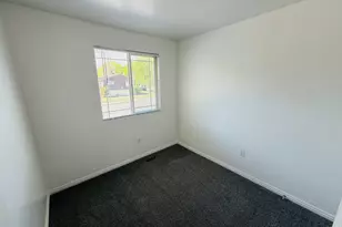 256 W 350 N, Vernal, UT 84078 - Photo 17