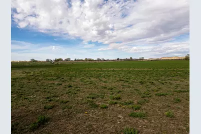 5602 E 9500 S, Jensen, UT 84035 - Photo 9