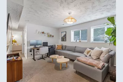 9618 S 760 E, Sandy, UT 84094 - Photo 15