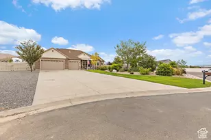 1879 E Tickville Circle, Eagle Mountain, UT 84005 - Photo 3