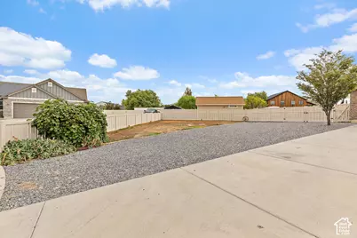 1879 E Tickville Cir, Eagle Mountain, UT 84005 - Photo 5