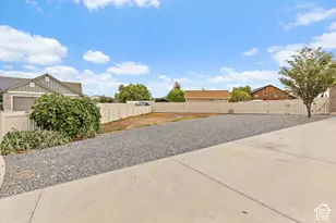 1879 E Tickville Circle, Eagle Mountain, UT 84005 - Photo 5