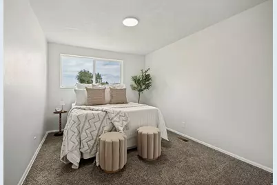 1926 N 440 W, Layton, UT 84041 - Photo 9