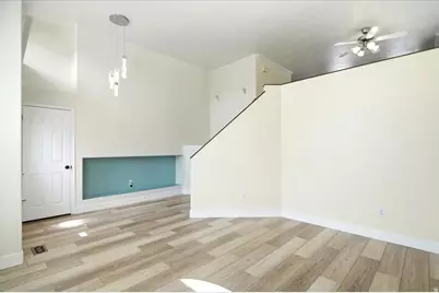 618 Willow Bend Dr, Centerville, UT 84014 - Photo 5