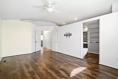 618 Willow Bend Dr, Centerville, UT 84014 - Photo 15