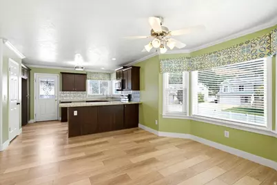 618 Willow Bend Dr, Centerville, UT 84014 - Photo 9