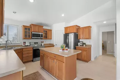 3720 W Cranberry Loop, Lehi, UT 84043 - Photo 9