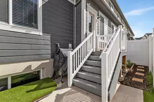 877 N Portman Way, Saratoga Springs, UT 84045 - Photo 23